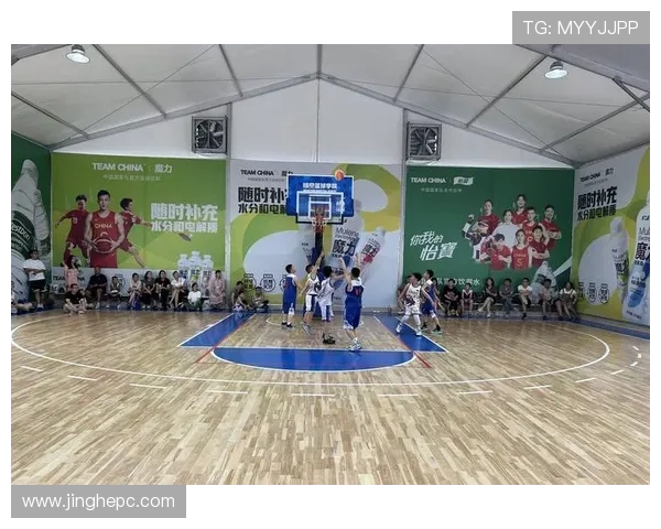 篮球热潮席卷青春赛场点燃激情梦想共谱拼搏荣光篇章