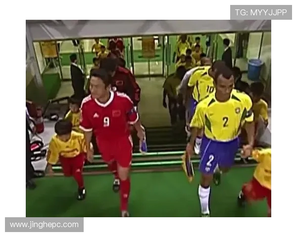 激烈对决燃爆全场,跨国足球友谊赛迎来巅峰对决,球迷热血沸腾,胜负难以预测